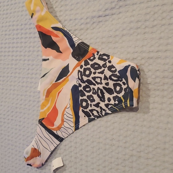 Escape to Paradise Ibiza Print Bikini Bottoms (#11) - Picture 6 of 6